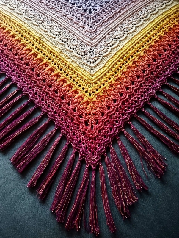 Fioletowy Blask Świtu heklowane rękodzieło.jpg