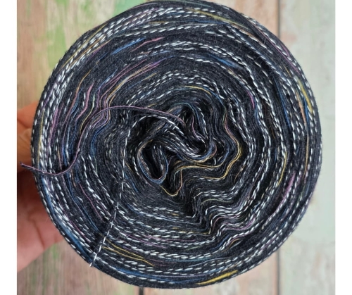bawełna/akryl 500m 3 nitki czarny + 1 nitka merino/akryl + 1 nitka tęcza bawełna 100% 